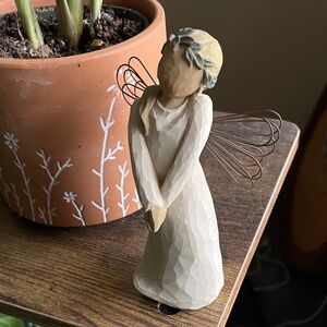 Willow Tree 2003 Celebrate Angel